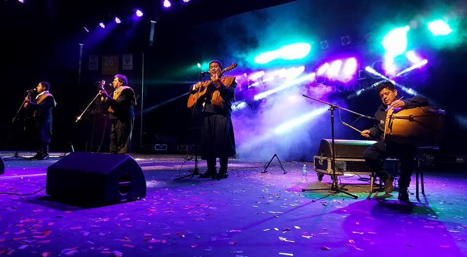 Los Manseros Santiagueños suspendieron su show en el Festival de Jesús María.