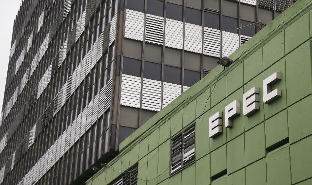 Luz y Fuerza rechaza las medidas que privatizarían EPEC.