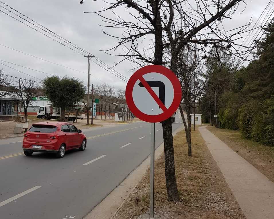 Prohibido girar a la izquierda.