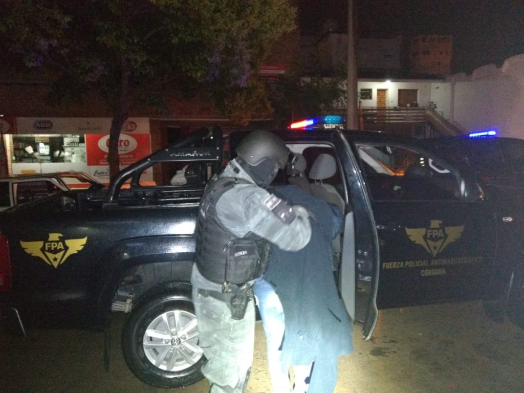 Drogas, dinero y vehículos fueron secuestrados en Tanti.