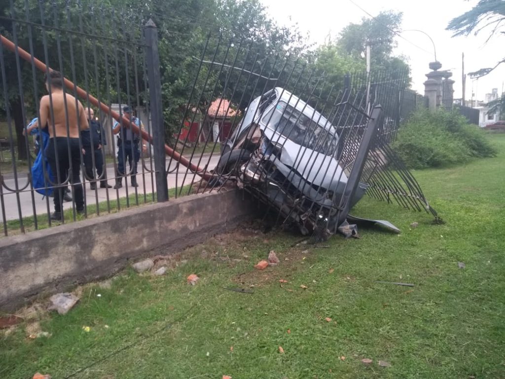 Espectacular accidente en Villa Allende.