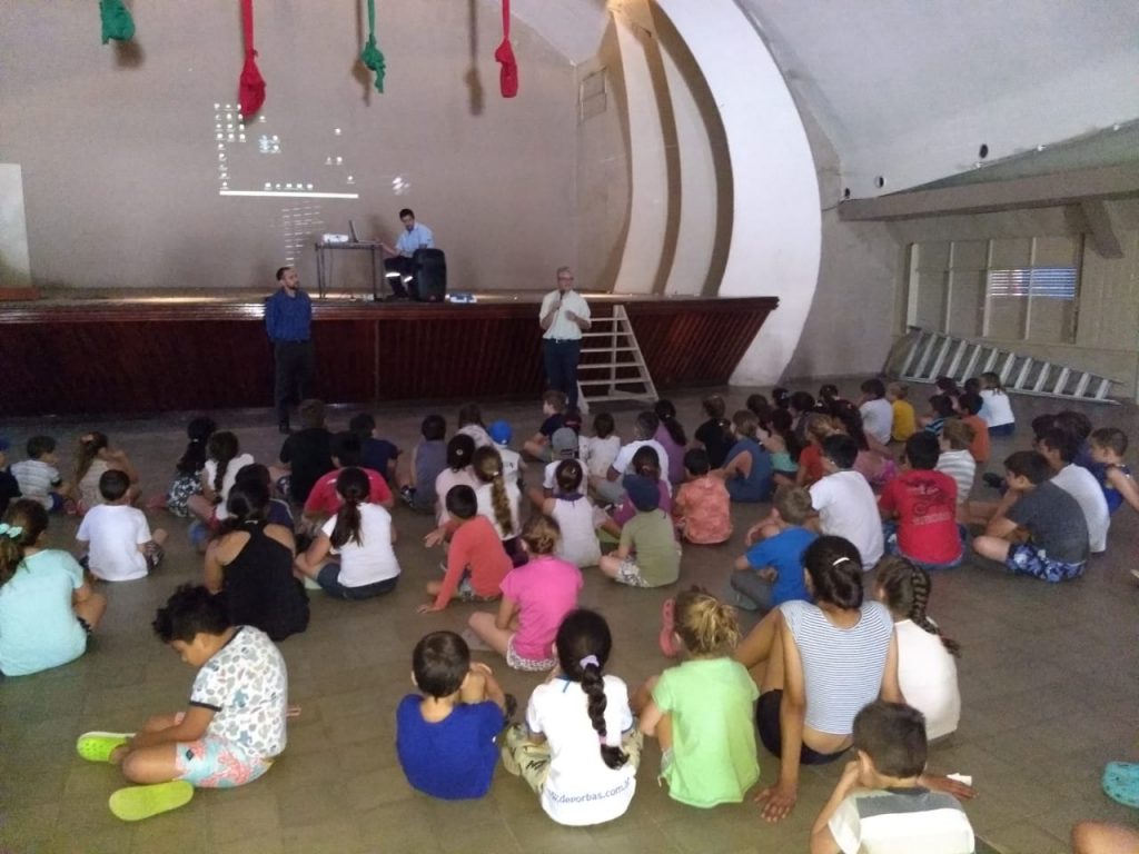 Educación vial en las Escuelas de Verano de Colonia Caroya.