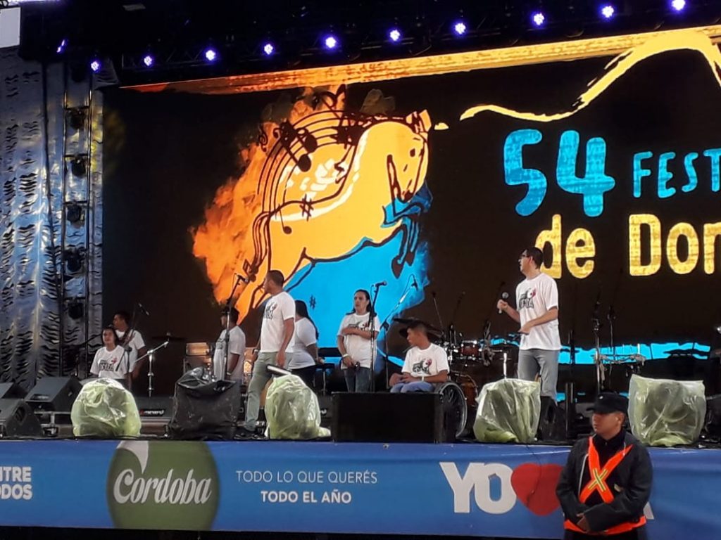 La Banda Copada fue la encargada de abrir el festival.
