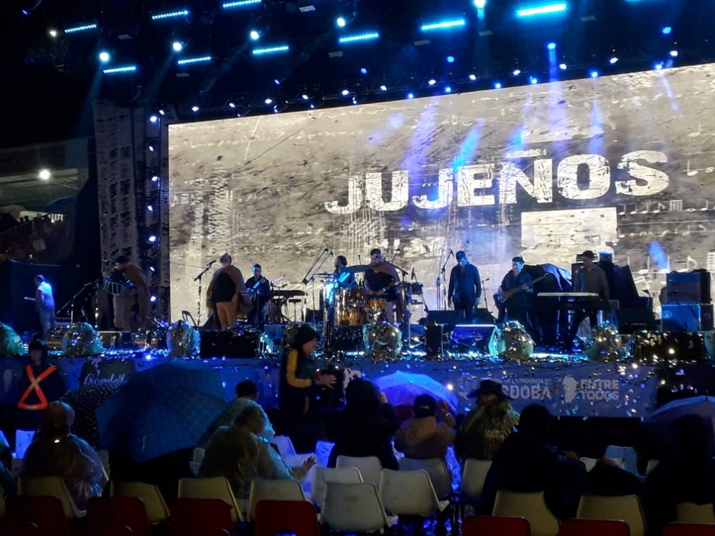 El Show de «Jujeños» en el festival de Jesús María.