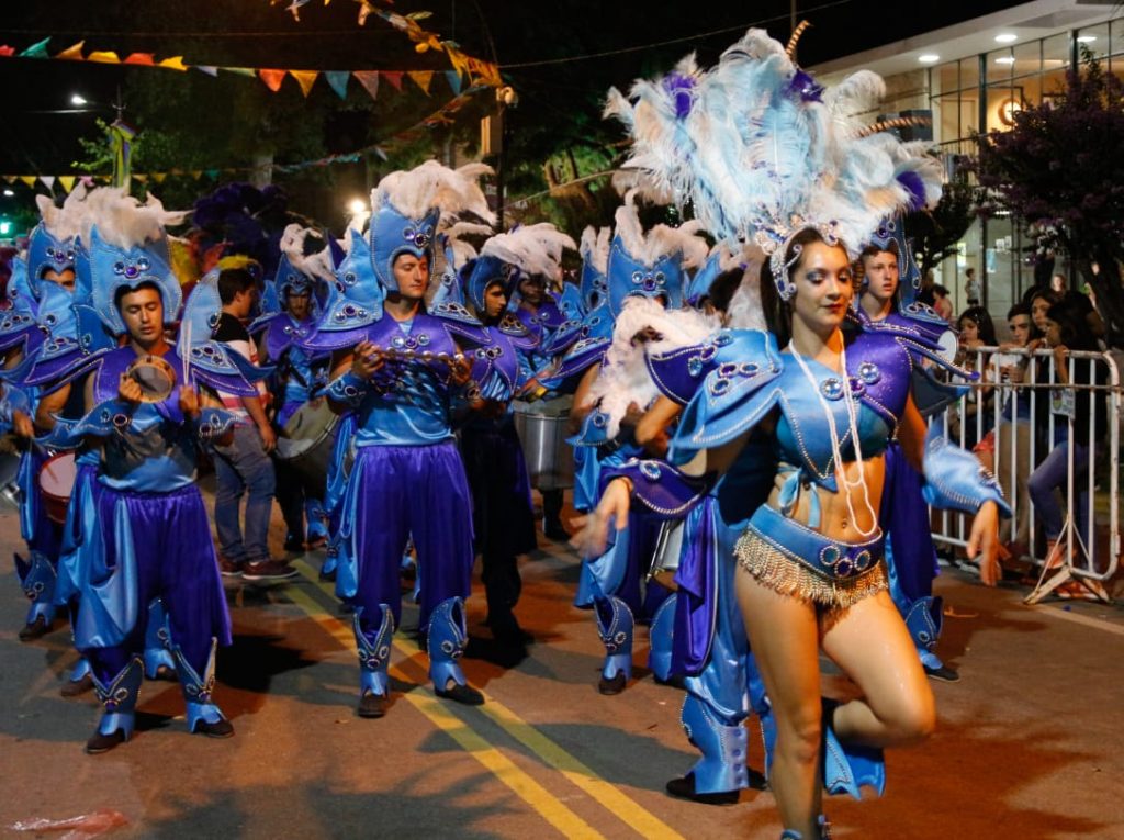 Se repartieron 280 mil pesos entre los participantes del Carnaval Caroyense.