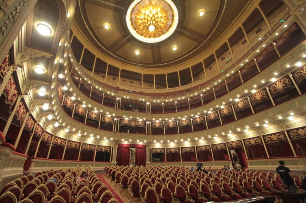 Reapertura del Teatro San Martín.