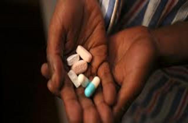 CRÓNICA: El faltante de medicamentos antirretrovirales para el tratamiento de personas con VIH.