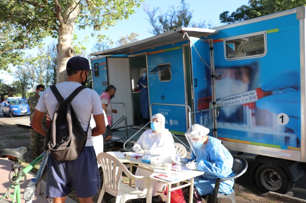Coronavirus en Córdoba: Confirmaron 1.814 casos nuevos y 13 fallecimientos por esa causa