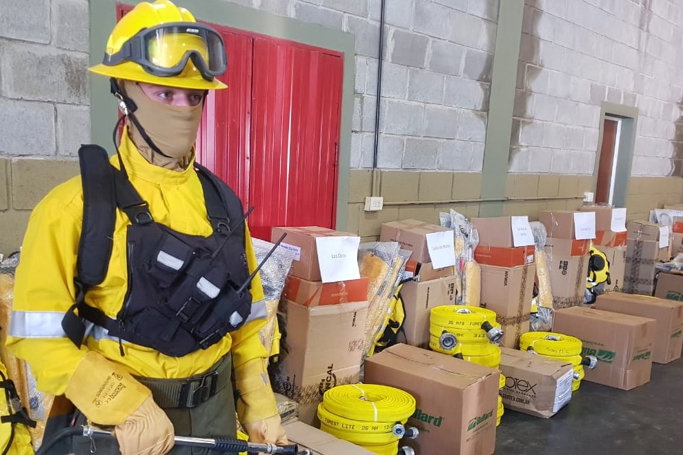 Más equipamiento para bomberos voluntarios de cuatro departamentos