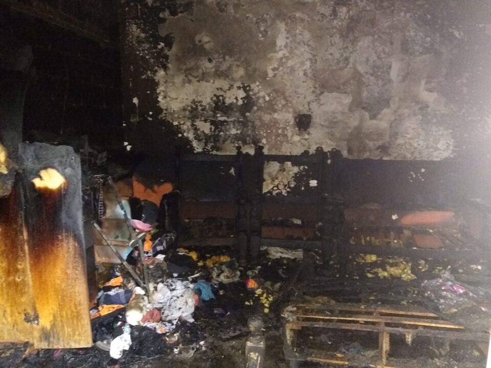 Incendio en una vivienda en Bº 17 de Octubre de Jesús María.