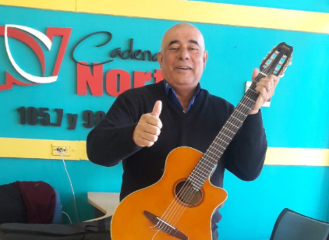 Marcelo Bracamonte en vivo en los estudios de la radio
