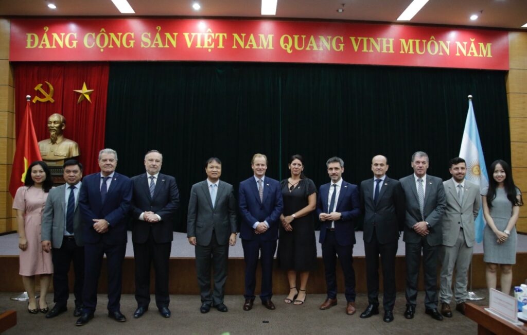 Misión de la Región Centro: Vietnam se interesa en el Hub Aéreo Córdoba