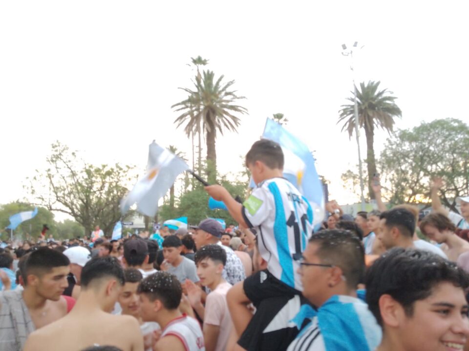 Festejos por el triunfo de la Selección Argentina