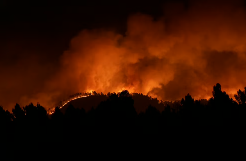 Cientos de evacuados por los incendios en España