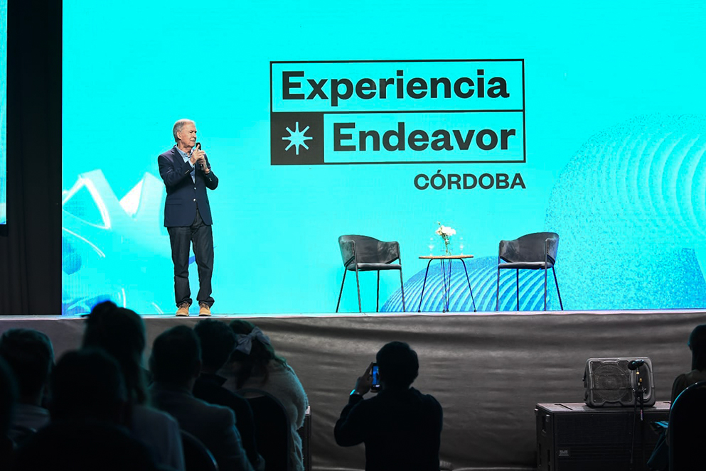 Schiaretti participó del encuentro de emprendedores de Endeavor Córdoba
