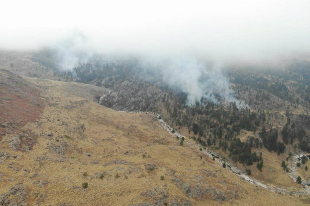 Capilla del Monte: lograron contener 80% del incendio en el cerro Uritorco
