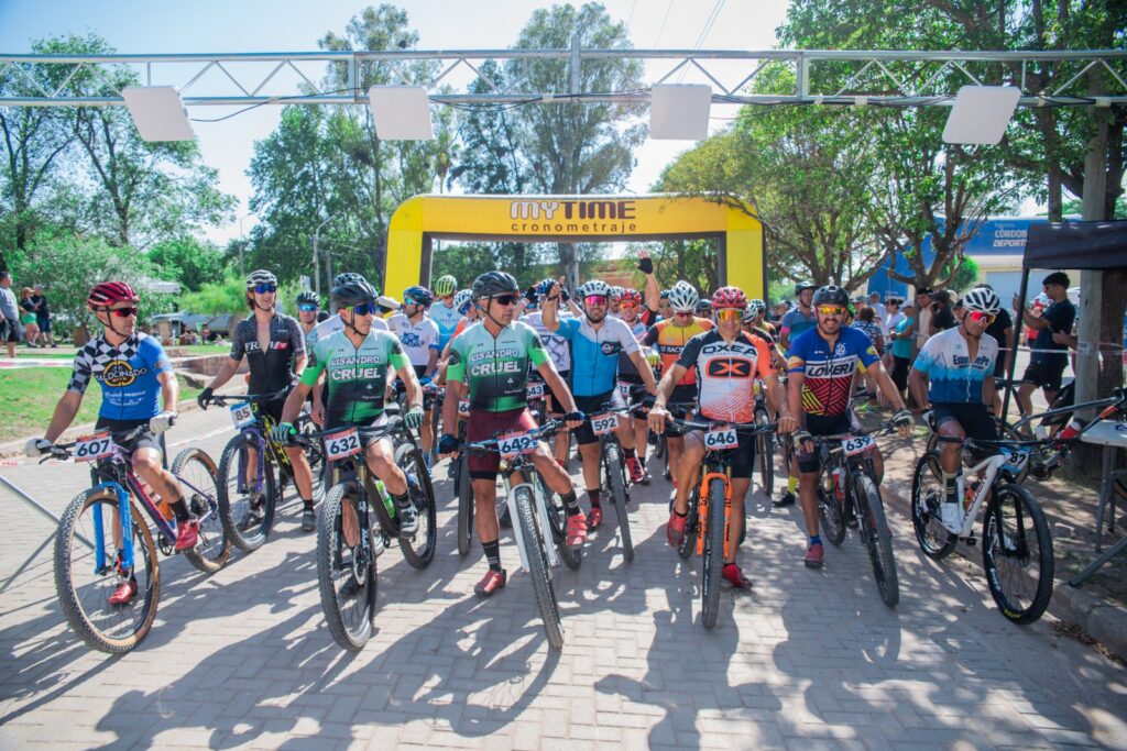 Más de 300 ciclistas participaron del XV Rally de las Estancias