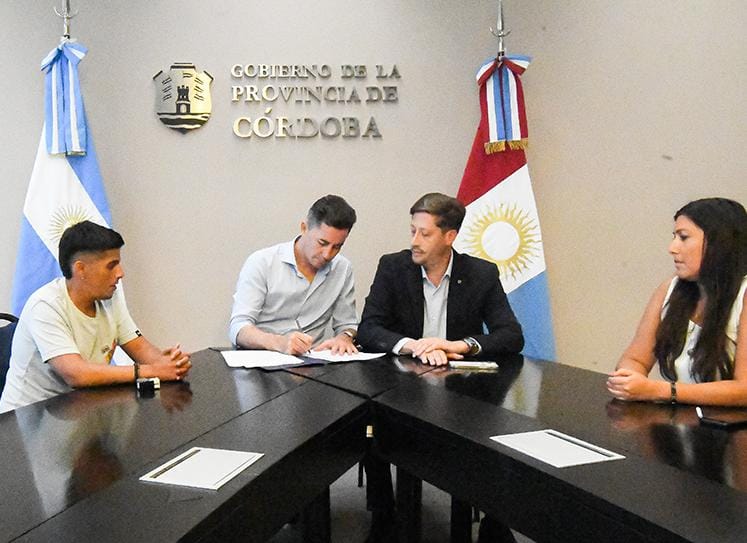 La Provincia firmó el acuerdo salarial con el Sindicato Vial Córdoba